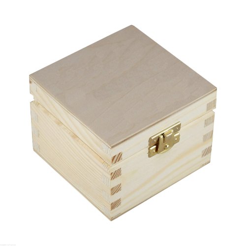 Pudełko drewniane z wieczkiem 10 x 10 cm z zamknięciem